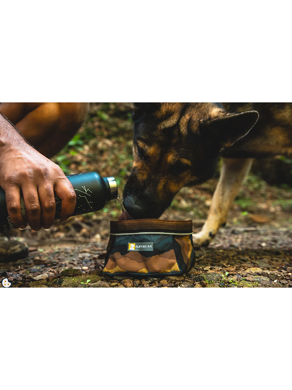 RUFFWEAR Quencher Packable Dog Bowl - Moonlight Mountains (Medium) Image 4