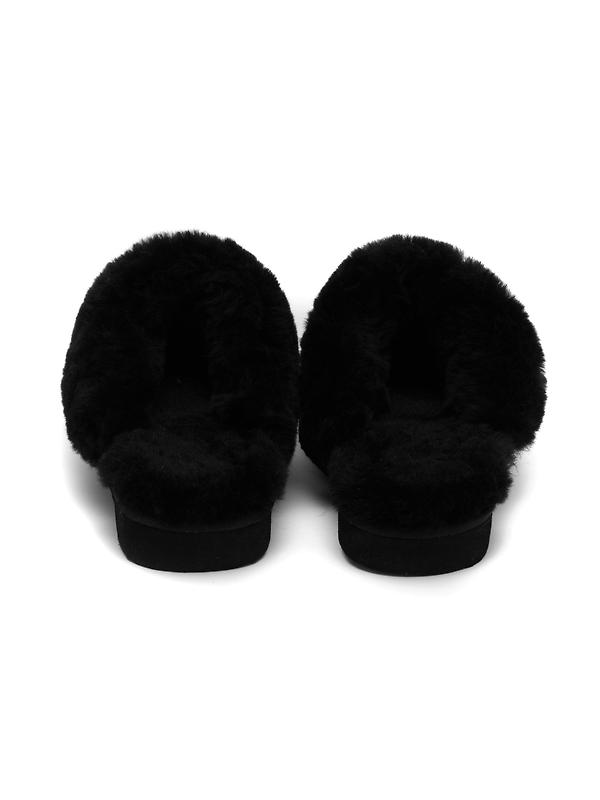 Holland Cooper Women's HC Shearling Slippers - Black Image 6