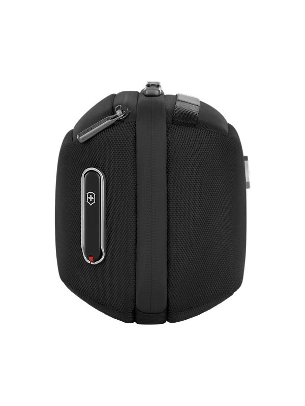 Victorinox Werks Traveler 7.0 Toiletry Bag - Black Image 3