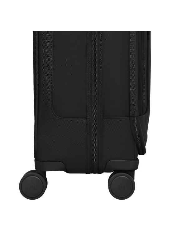 Victorinox Werks Traveler 7.0 Frequent Flyer Carry-On - Black Image 13