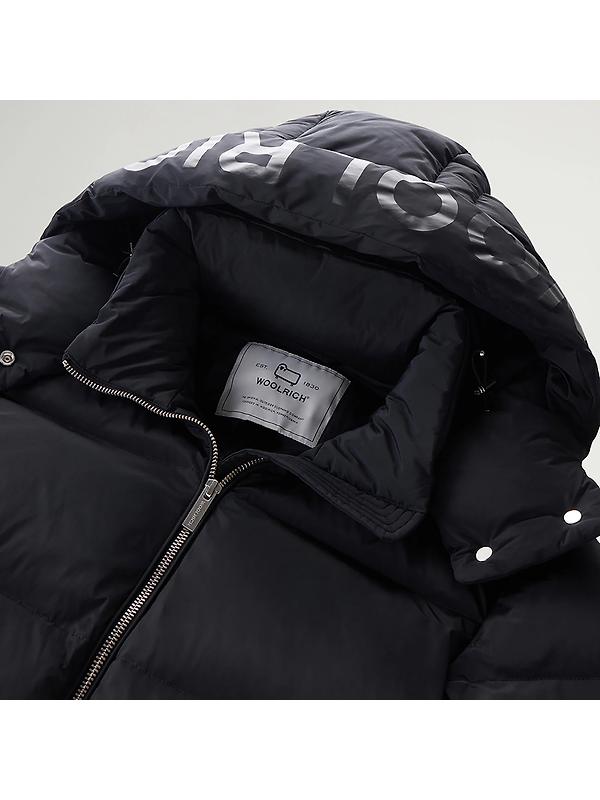 Woolrich Women's Short Alsea Down Puffer Jacket - Black Image 6