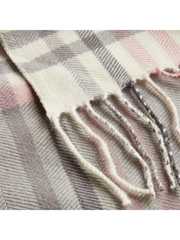 Joules Women's Langtree Scarf - Pink/Grey Image 2