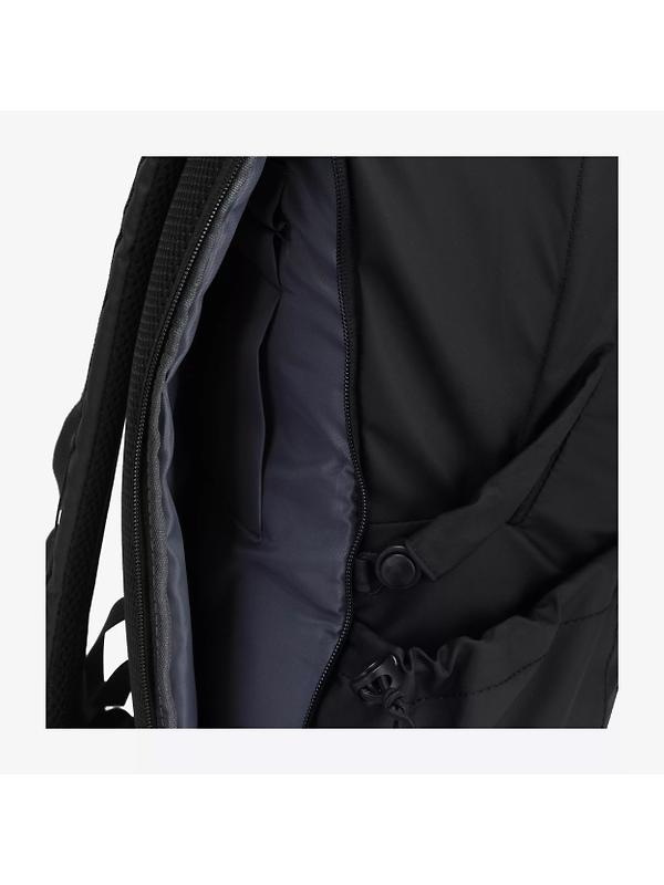 Elliker Kiln Hooded Zip Top Backpack 22L - Black Image 14