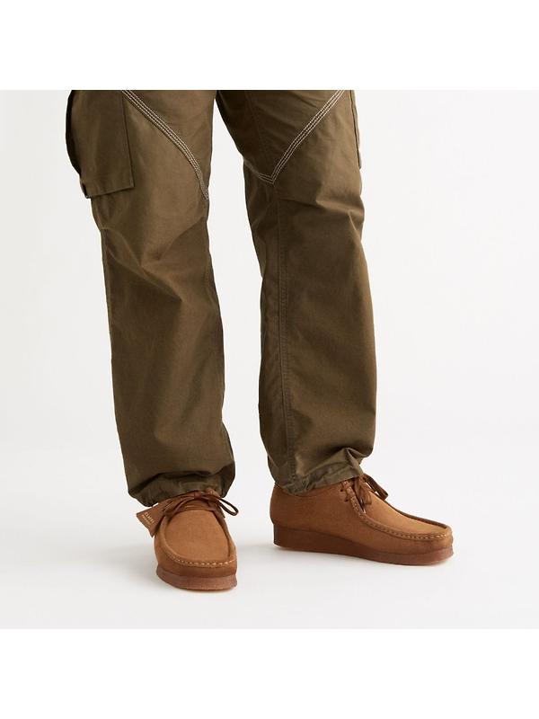Clarks Originals Men's Wallabee Shoe - Cola Image 11