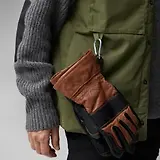 Thumbnail 9 of Fjällräven Men's Singi Padded Vest - Laurel Green