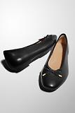 Thumbnail 9 of FitFlop Women's DELICATO Bow Soft Leather Ballet Flats - Black